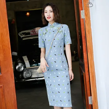 Keskmise Pikkusega Värske ja Paremat Tüdrukute Qipao Chinoiserie Stiilis Kleit Vintage Slim Elegantne Trükitud Cheongsam 2023 Uus Vestidos